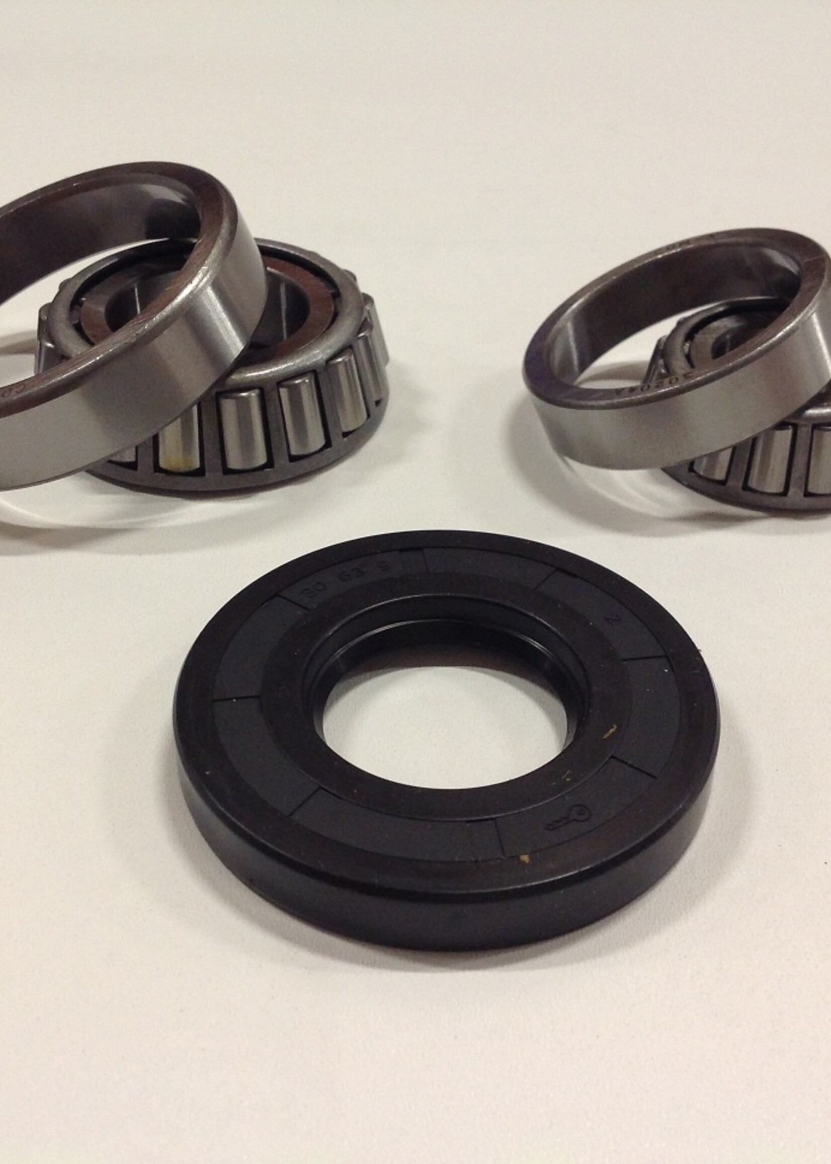 Compensa Wiellagerset BPW 30204/30206 + keerring 30/63x9