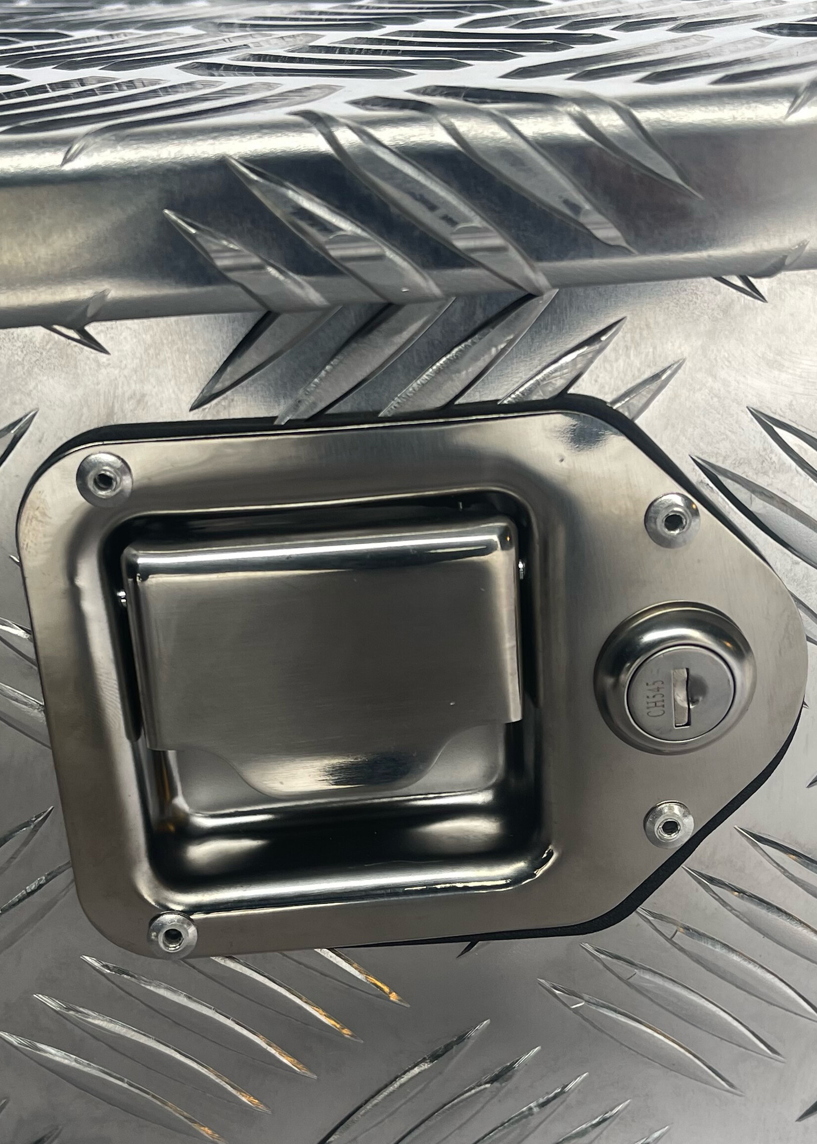 DTR Aluminium opbergkist 760x310x190 (2.4mm)