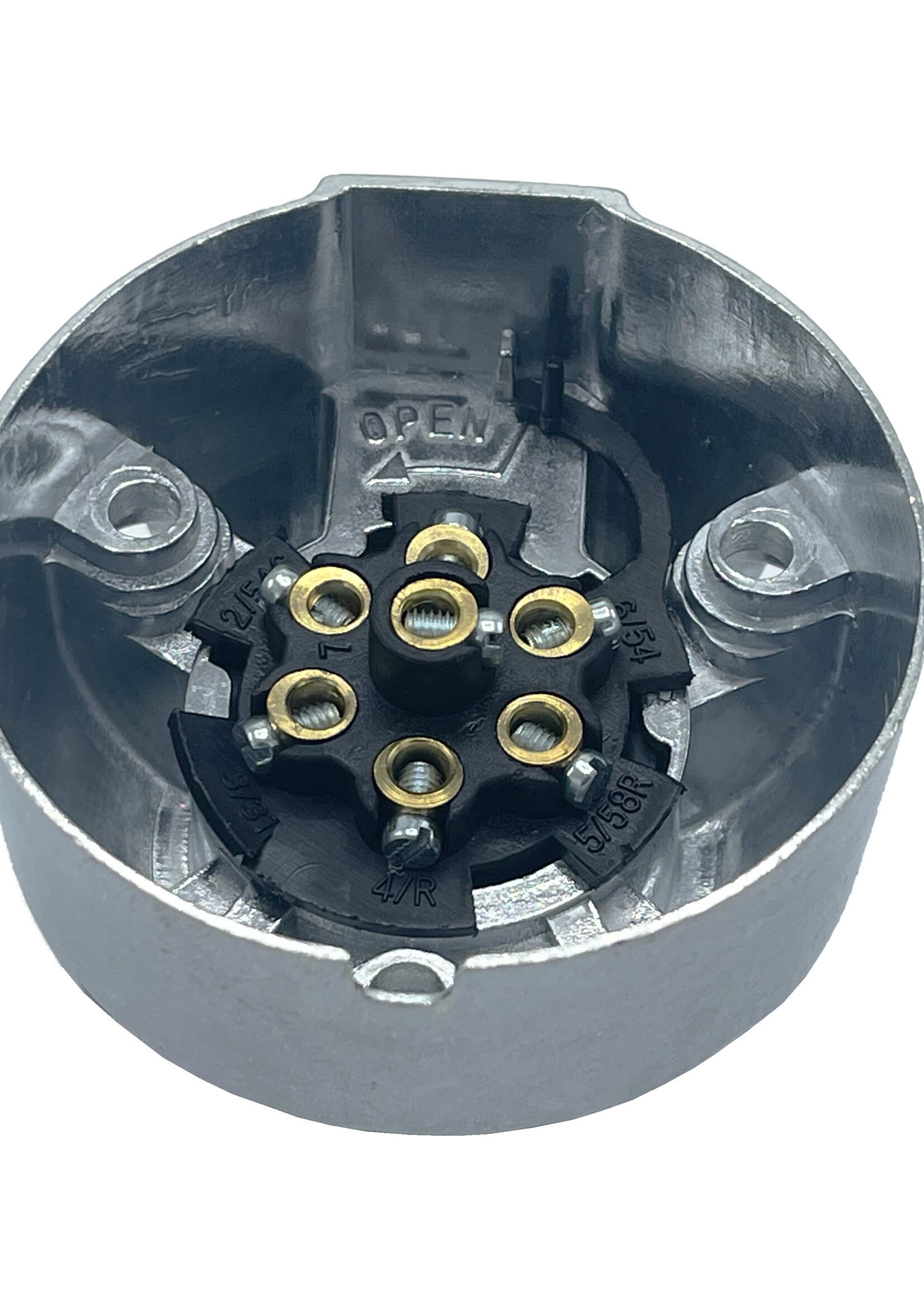 DTR Stekkerdoos 7 polig aluminium 12V