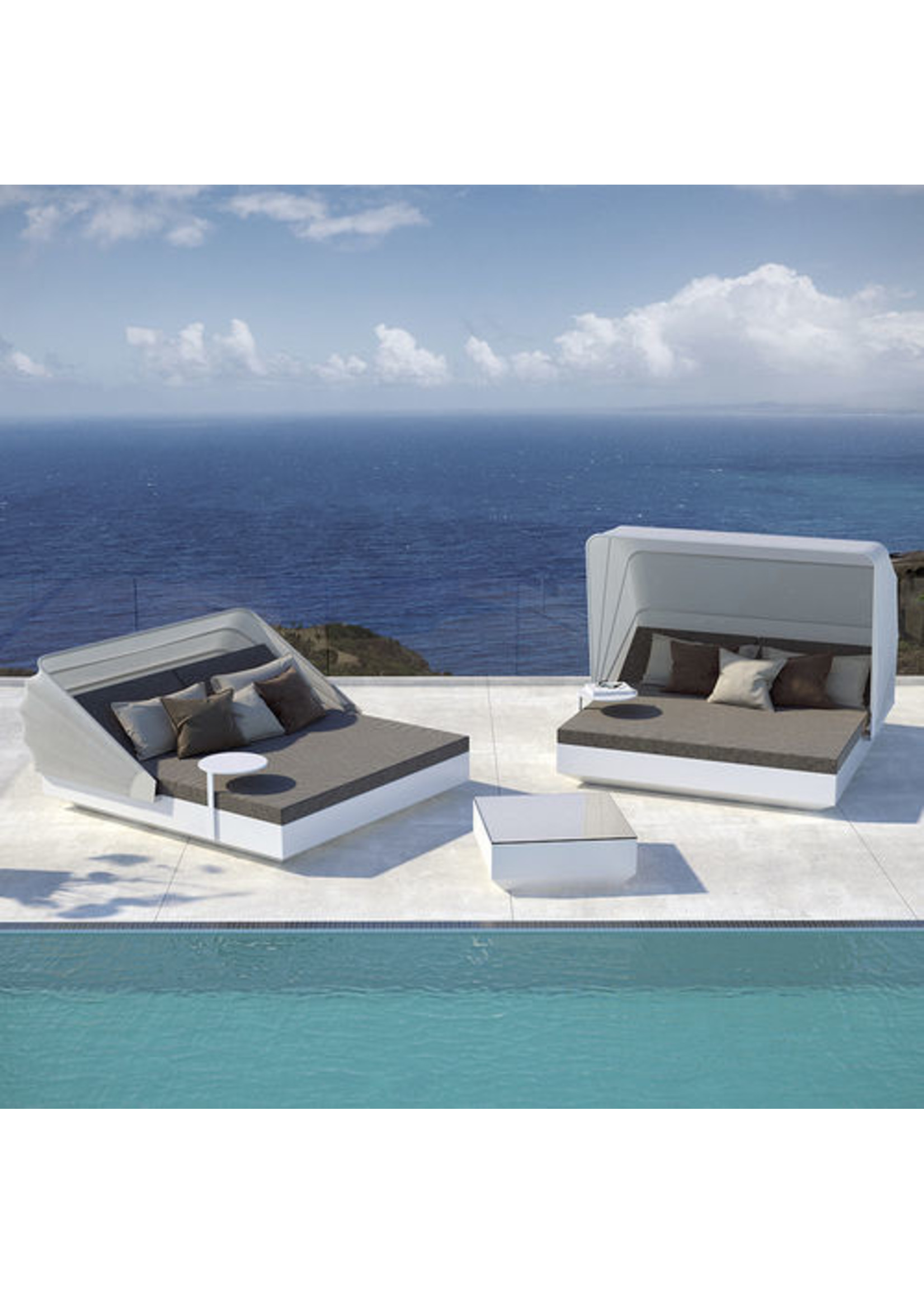 Vondom Vela Square Daybed with 2 reclining backrests + Sunroof