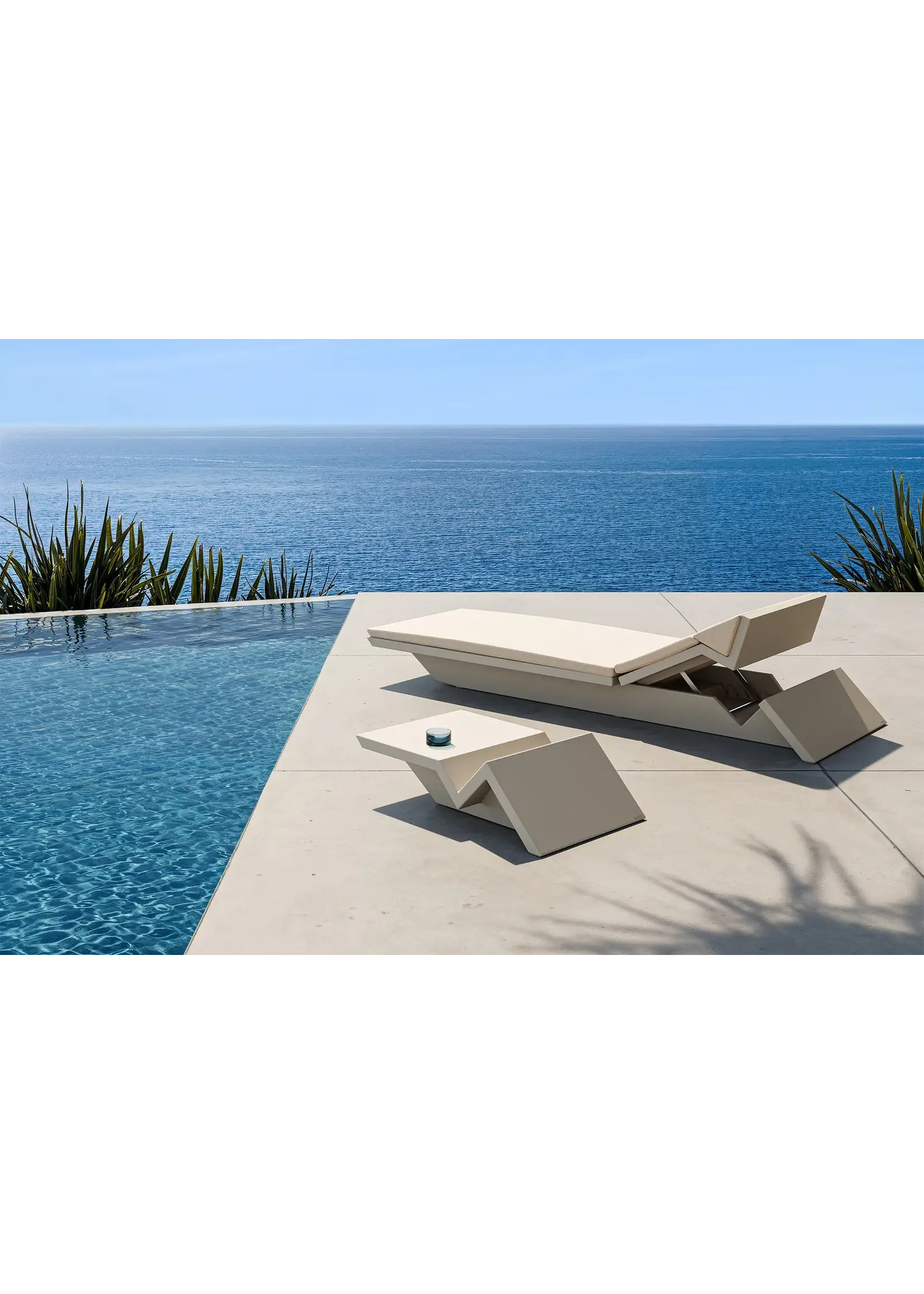 Vondom Rest Sun Lounger Table