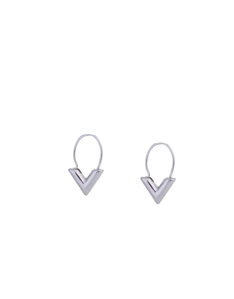 Go Dutch Label Small V earrings silver