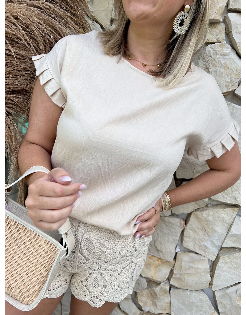 Basic top met ruffle mouwen licht beige 21Jewelz