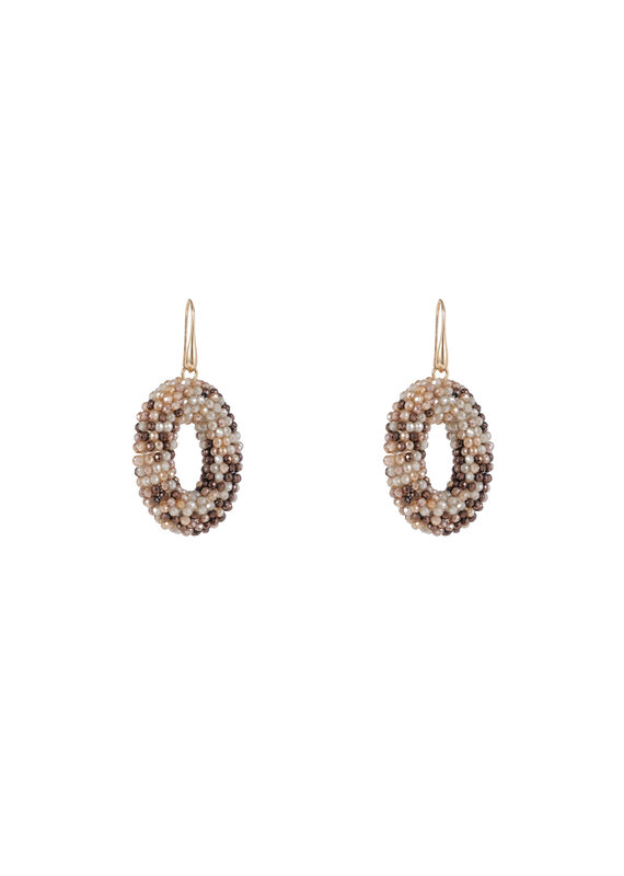 Go Dutch Label D&E - Kleine ronde statement oorbellen - beige/taupe