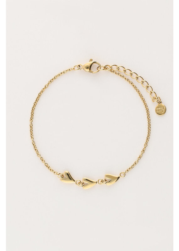 My Jewellery My Jewellery - Minimalistische armband met drie hartjes - goud