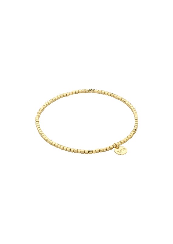 Biba Armband met kleine vierkante kralen - goud