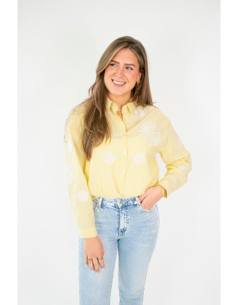 21Jewelz Gestreepte blouse met geborduurde bloemen - geel