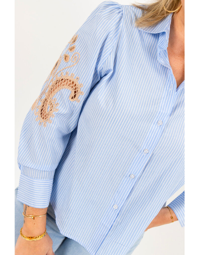 21Jewelz Gestreepte blouse met borduursel - blauw