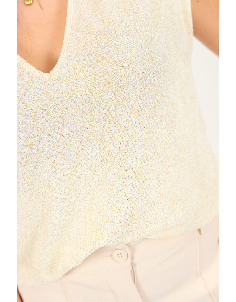 Lofty Manner Lofty Manner | Top Noni - White