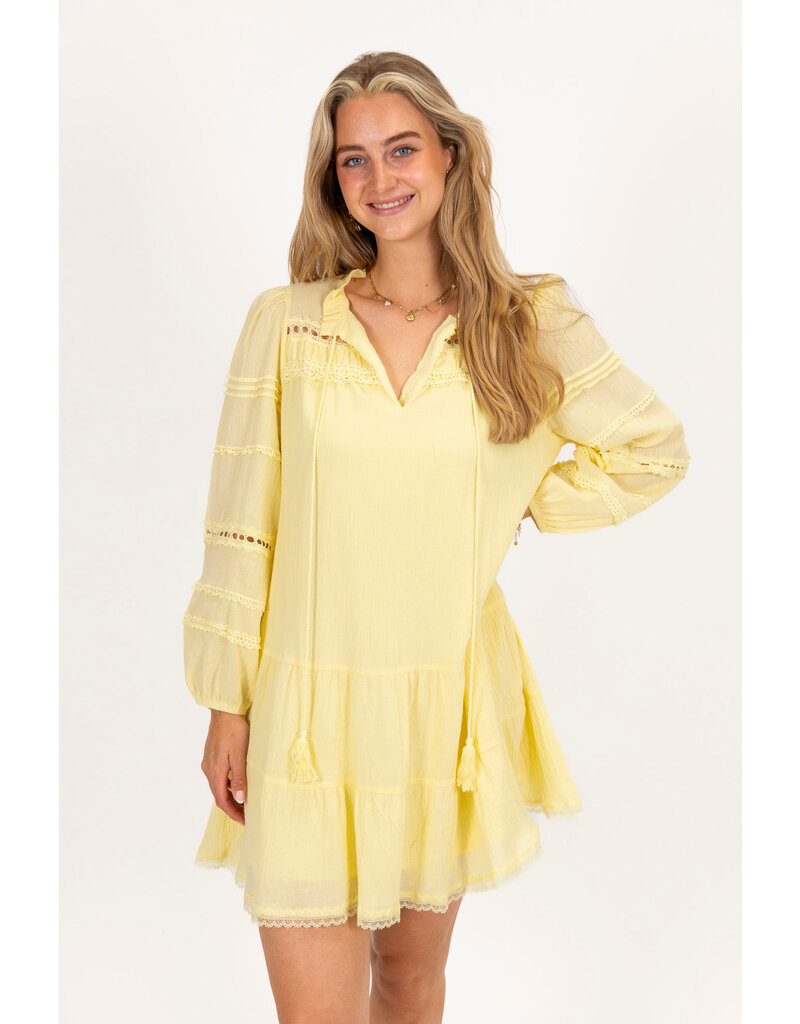 21Jewelz Jurkje met ruffles en open details - geel
