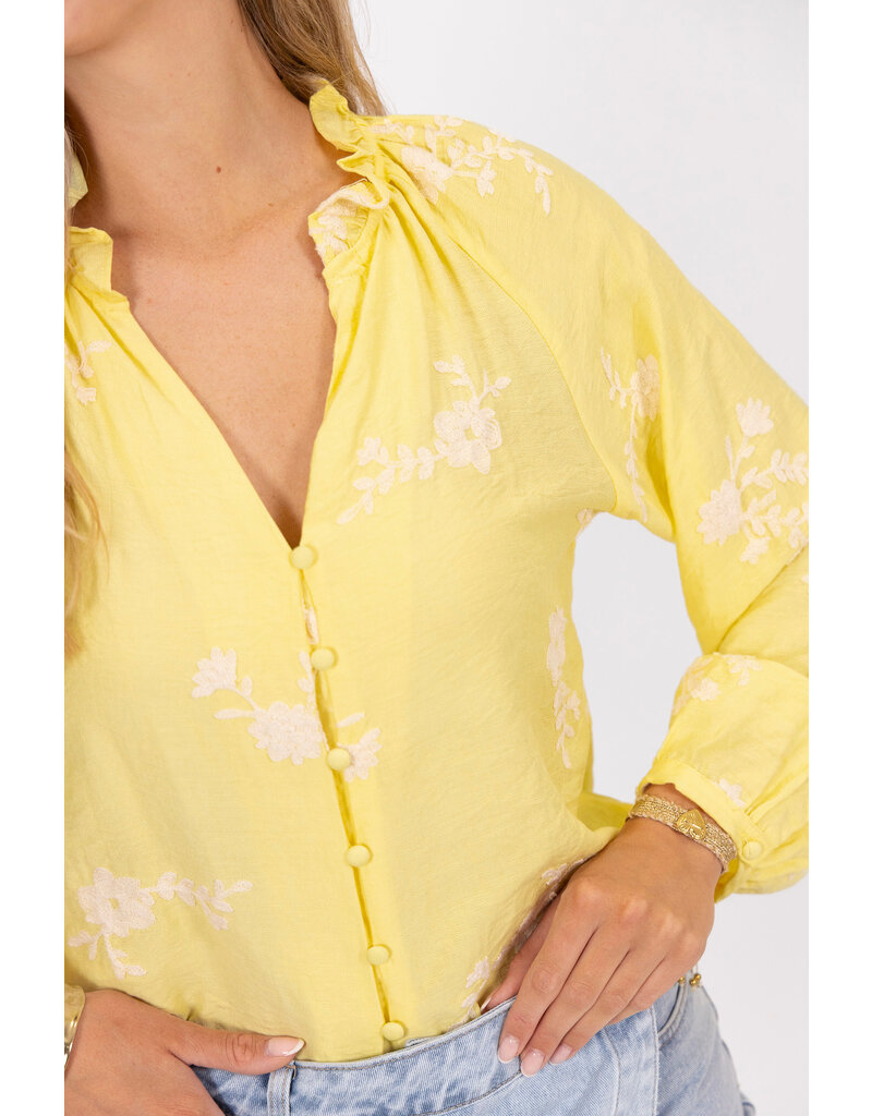 21Jewelz Gele blouse met witte borduursels