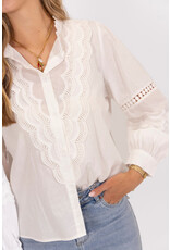 21Jewelz Witte blouse met kant en ruffels