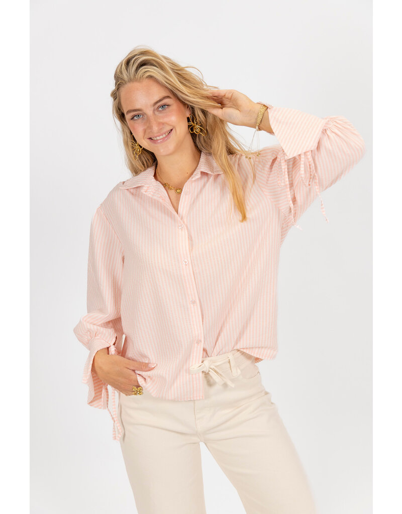 21Jewelz Gestreepte blouse met strikje - koraal