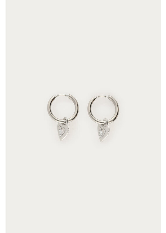My Jewellery My Jewellery | Nomads minimalistische oorringen met hartje - zilver