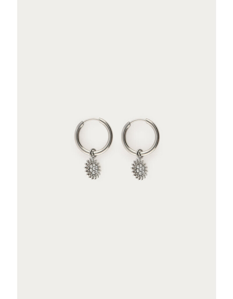 My Jewellery My Jewellery | Nomads minimalistische oorringen met zonnetje - zilver