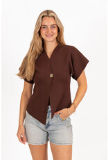 21Jewelz Elegante top met gouden knoop - bruin