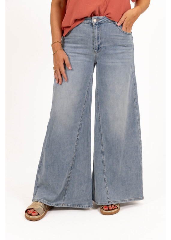 21Jewelz Ultra wide leg jeans