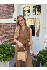 21Jewelz Lang gilet met ceintuur - bruin