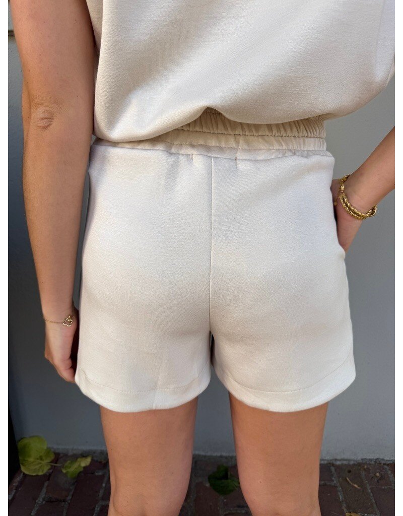 21Jewelz Basic shortje met elastiek - ecru