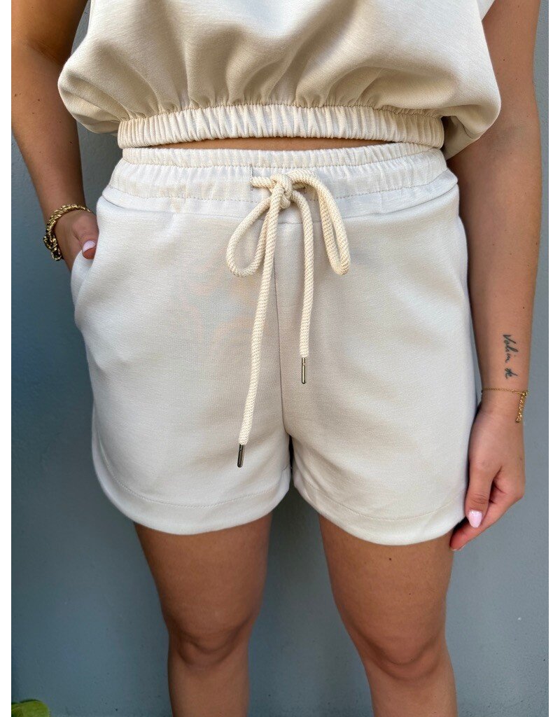 21Jewelz Basic shortje met elastiek - ecru