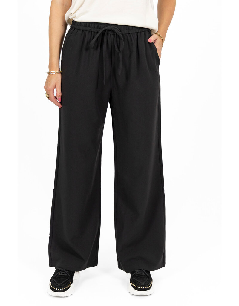 21Jewelz Effen casual jogger - zwart