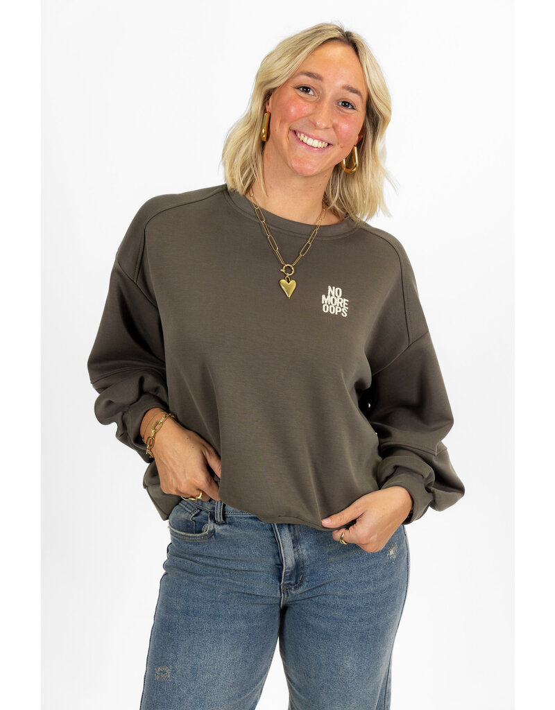 21Jewelz Sweater "no more oops" - army