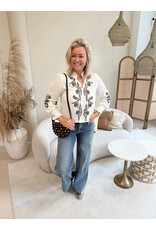 21Jewelz Ecru blouse met bruin borduursel