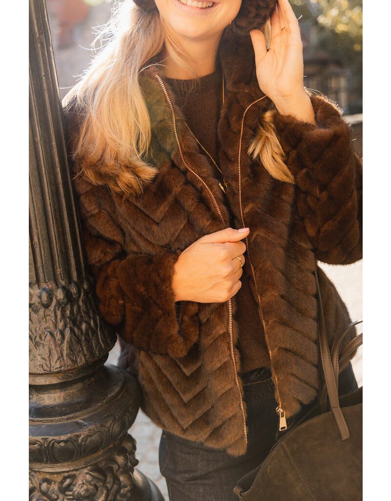21Jewelz Fluffy jas met patroon - bruin