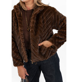 21Jewelz Fluffy jas met patroon - bruin