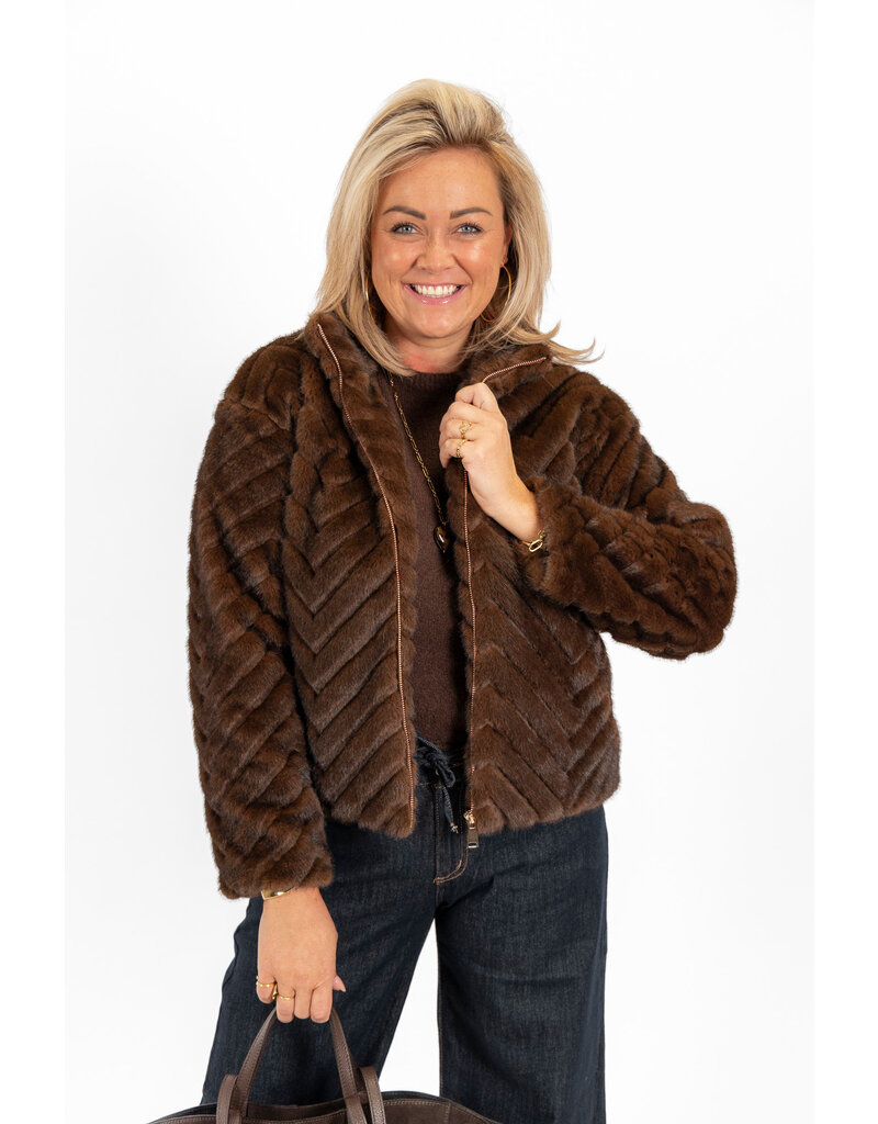 21Jewelz Fluffy jas met patroon - bruin