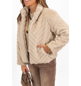 21Jewelz Fluffy jas met patroon - beige