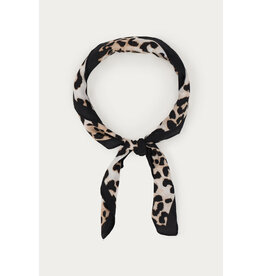 My Jewellery MyJewellery - Zwarte satijnen look sjaal met panterprint