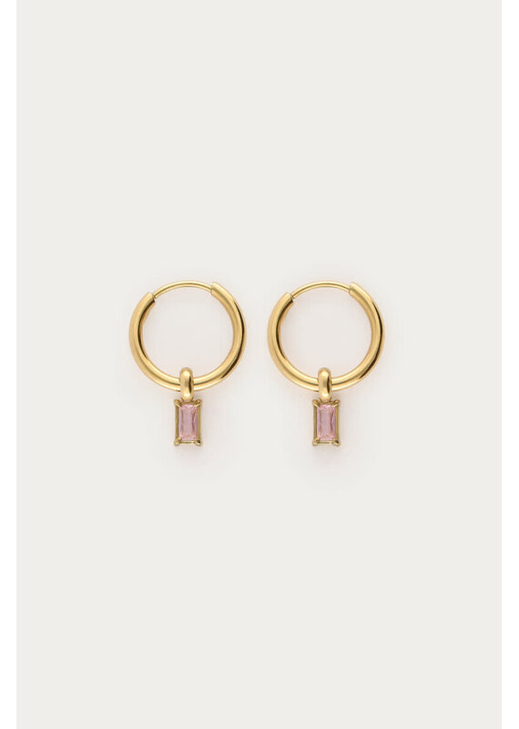 My Jewellery My Jewellery - Minimalistische oorringen met vierkante licht roze strass - goud