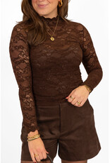 21Jewelz Kanten top met fluwelen details - bruin