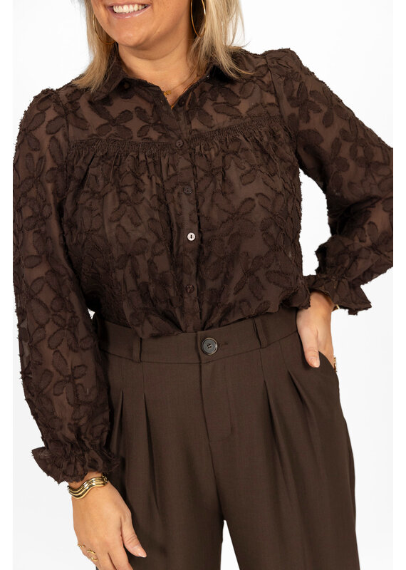 21Jewelz Bruine blouse met bloemenprint