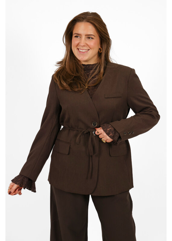 21Jewelz Nette blazer met ceintuur - bruin