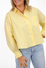 21Jewelz Cropped blouse met zakje - geel