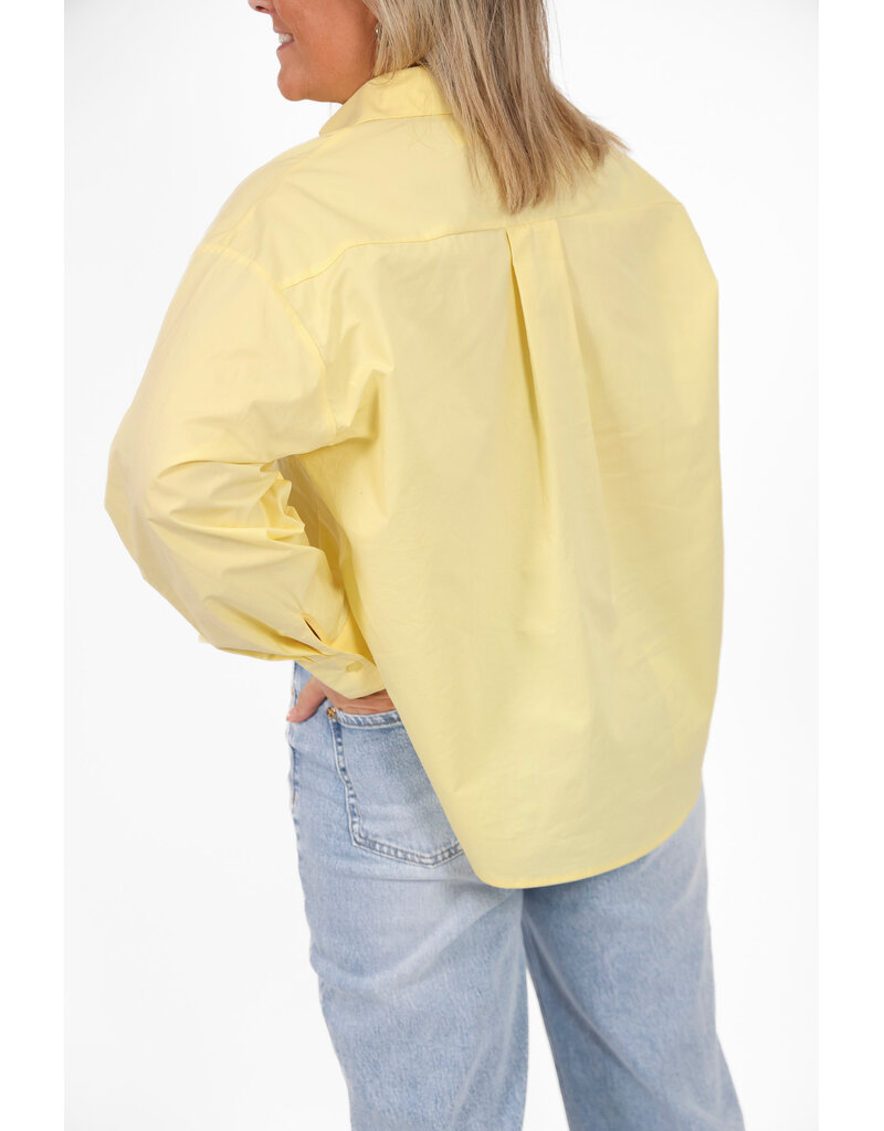 21Jewelz Cropped blouse met zakje - geel