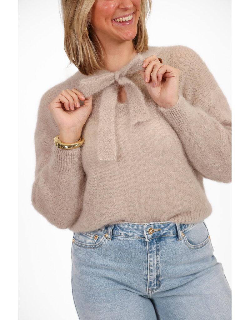 21Jewelz Wollige trui met strik - beige