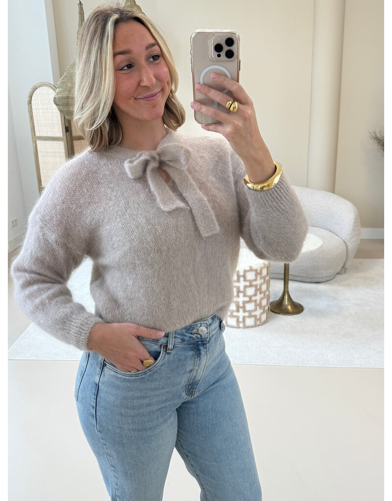 21Jewelz Wollige trui met strik - beige