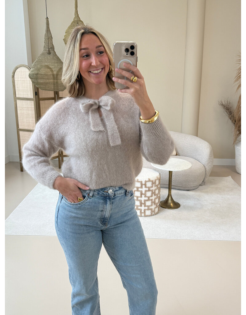 21Jewelz Wollige trui met strik - beige