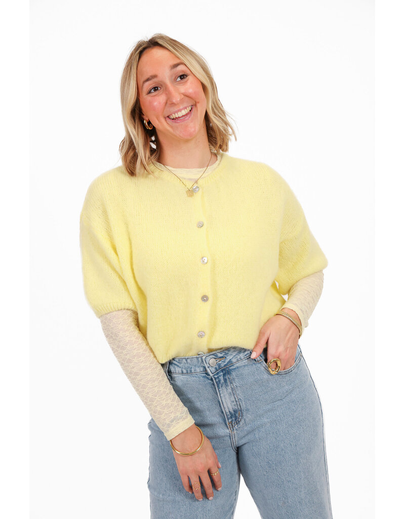 21Jewelz Cropped vestje met knoopjes - lichtgeel