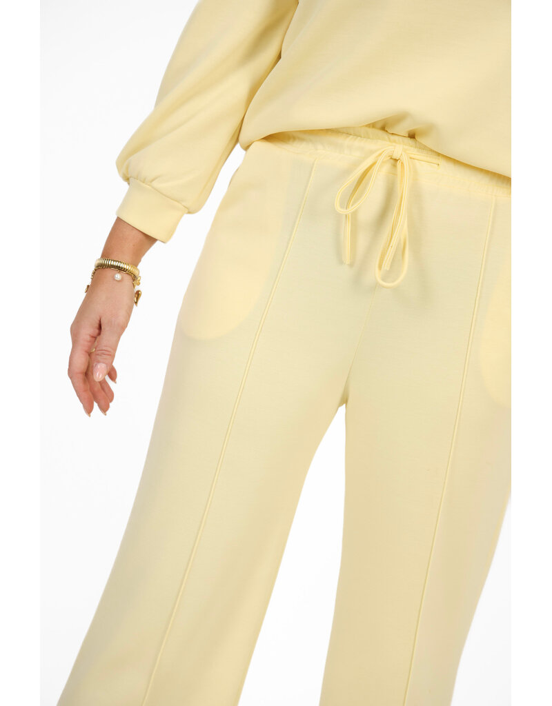 21Jewelz Co-ord set met casual straight leg jogger - geel