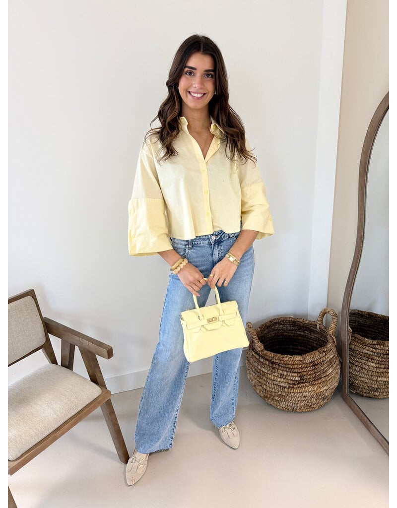 Effen blousje met uitlopende mouwen - lichtgeel