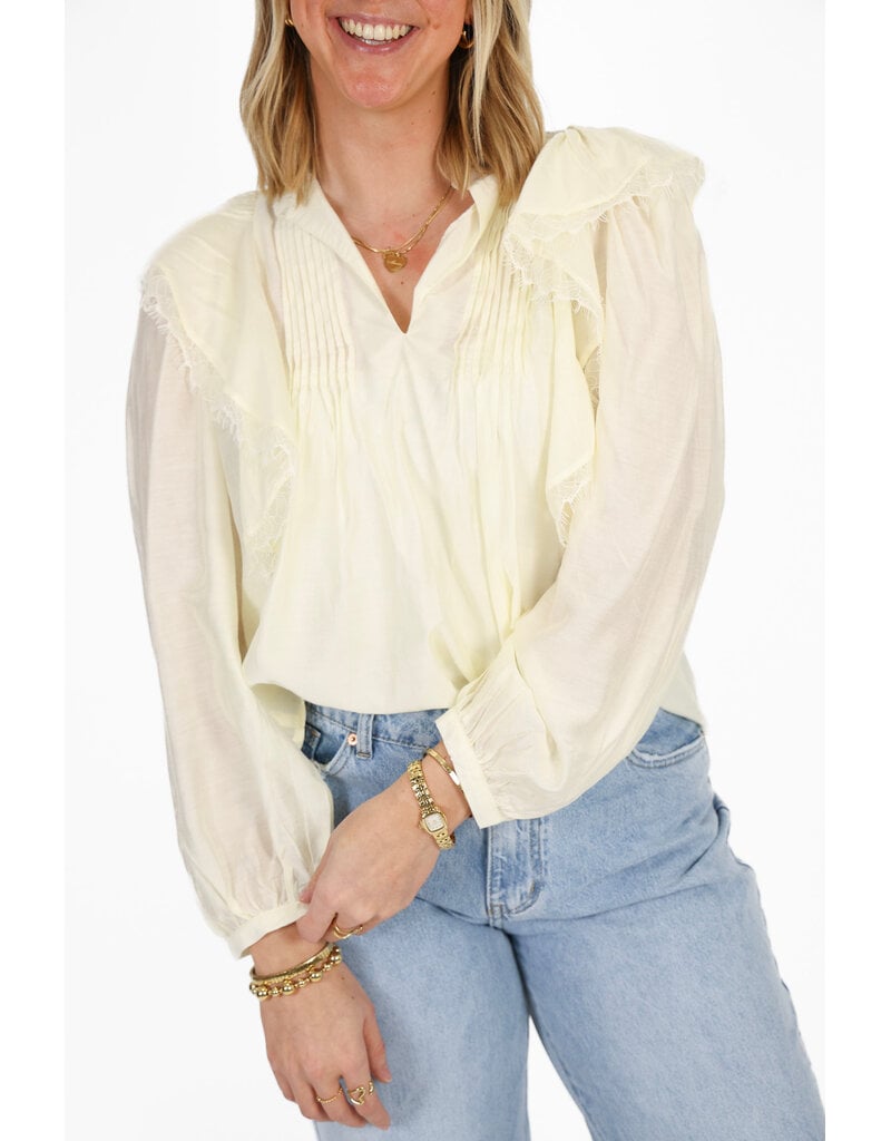 21Jewelz Blouse met ruffles en kant - geel