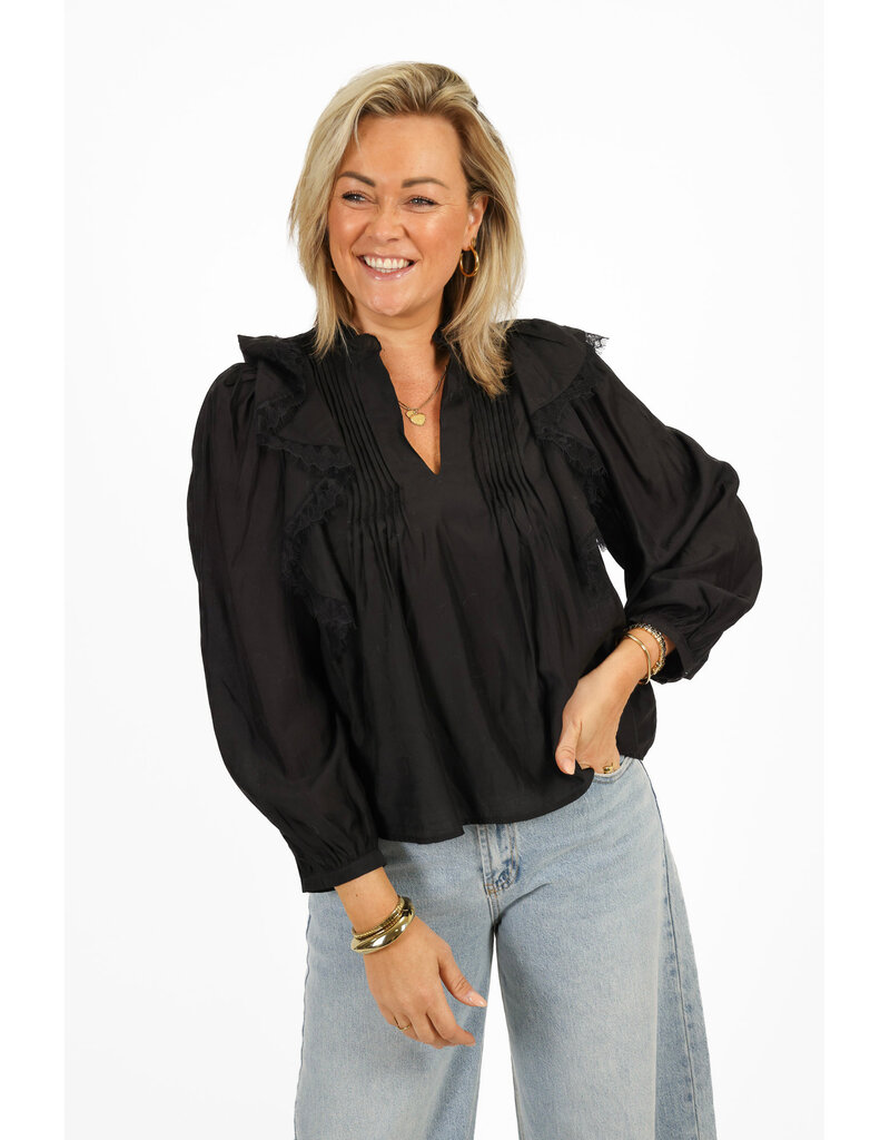 21Jewelz Blouse met ruffles en kant - zwart