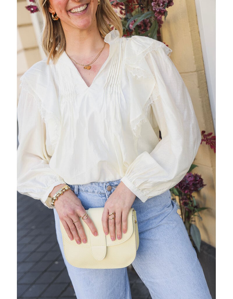 21Jewelz Blouse met ruffles en kant - geel
