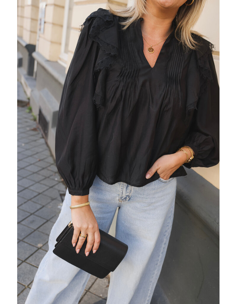 21Jewelz Blouse met ruffles en kant - zwart