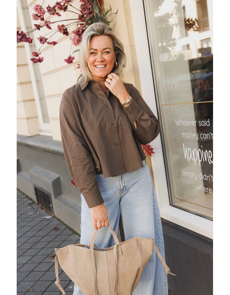 21Jewelz Cropped blouse met zakje - bruin