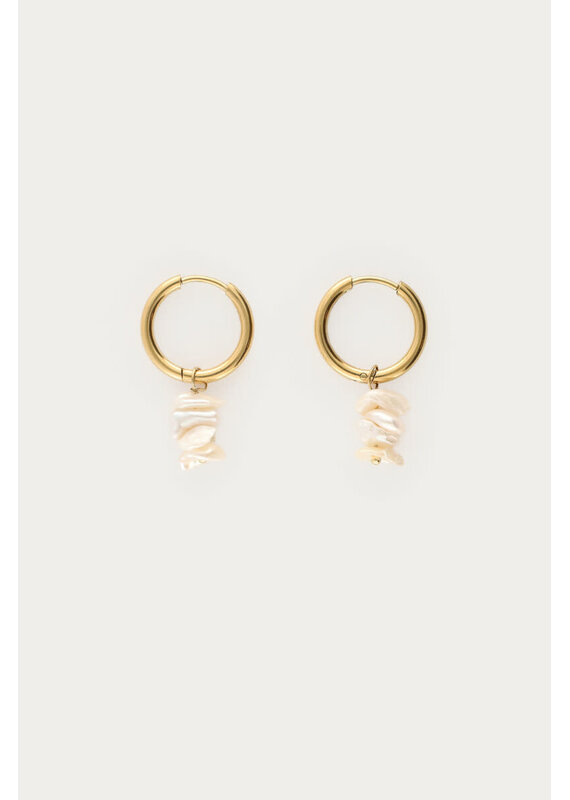 My Jewellery My Jewellery | Botanical oorringen met witte schelpen - goud